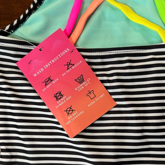 Girls Size 10 Colorful Fish Scales Print Heart Criss Cross Strap 1Piece Swimsuit - Picture 10 of 10